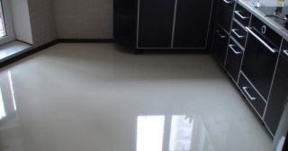 Наливной пол на кухне Муравленко, цена от 897 руб.